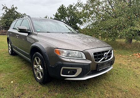Volvo XC 70 XC70 D5 AWD Aut. Momentum 2.Hd Xenon Standheizung Navi