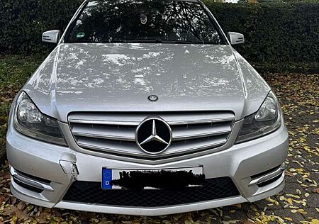 Mercedes-Benz C 180 C-Klasse CDI (W204) mit AMG Line