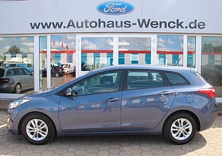 Hyundai i30 1,6D cw *2.HAND*KLIMA*EURO5*TEMPOMAT*HU NEU*