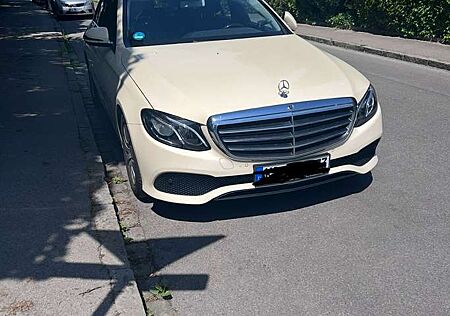 Mercedes-Benz E 200 d 9G-TRONIC