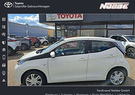 Toyota Aygo (X) x-play touch
