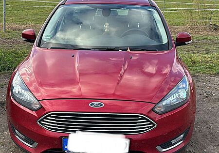 Ford Focus Turnier 1.5 EcoBoost Start-Stopp Titanium