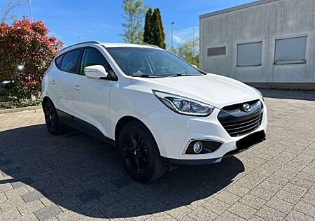 Hyundai ix35 Black & Steel AWD *Top Zustand*KAMERA*KLIMA