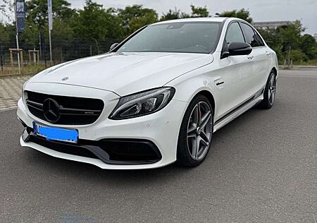 Mercedes-Benz C 63 AMG S Speedshift 7G-MCT