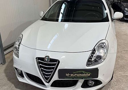 Alfa Romeo Giulietta Turismo Automatik, wenig KM, 2 Hand