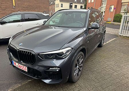 BMW X5 xDrive 30 d M Sport-Shadow Line-Luffederung