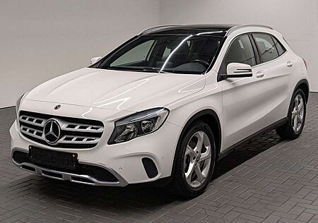 Mercedes-Benz GLA 180 Navi/Pano/Kam/SHZ/el.Heck/Tempomat