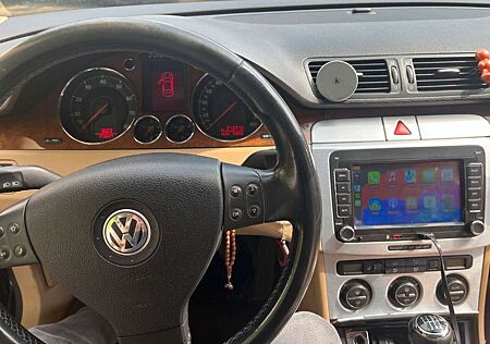 VW Passat Volkswagen Highline