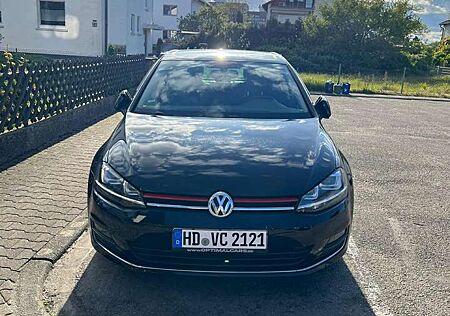 VW Golf Volkswagen 1.4 TSI BlueMotion Technology DSG Cup