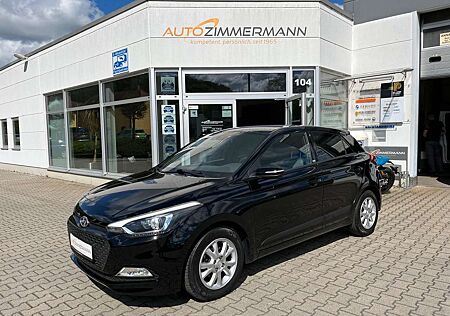 Hyundai i20 Passion Sitz-Lenkradheizung Parkpilot