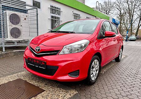 Toyota Yaris Life TÜV Neu Service Neu Klima AHK