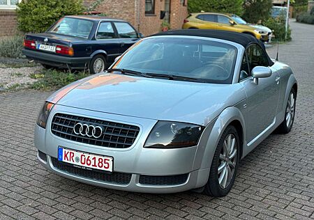 Audi TT 1.8 T Roadster (110kW)