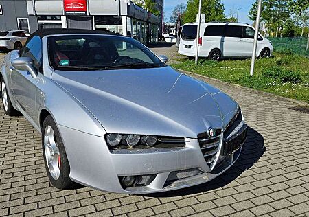 Alfa Romeo Spider 2.4 JTDM 20V Automatik Cabrio