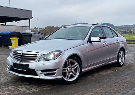 Mercedes-Benz C 200 AMG 184 ps Top Gepflegt* Leder Navi Pano
