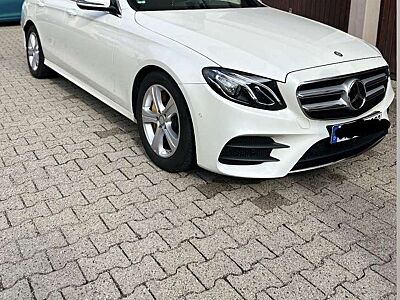 Mercedes-Benz E 220 d 9G-TRONIC AMG Line