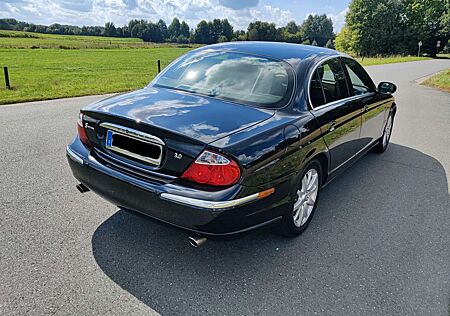 Jaguar S-Type 3.0 V6 Executive "Frontscheibenheizung"