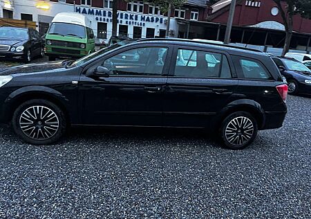 Opel Astra 1.6 Caravan sommer u winterreifen