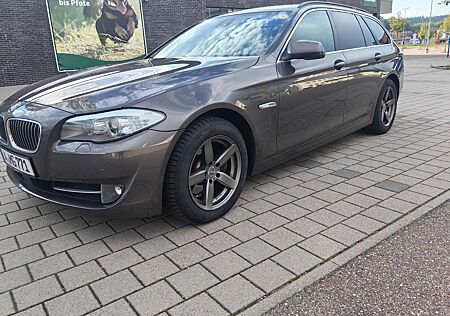 BMW 520d 520 5er Touring Diesel Touring Sport-Aut.