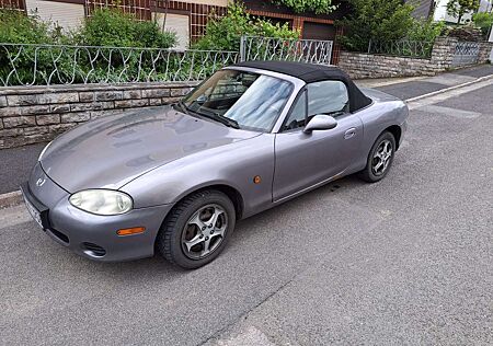 Mazda MX-5 1.6i 16V