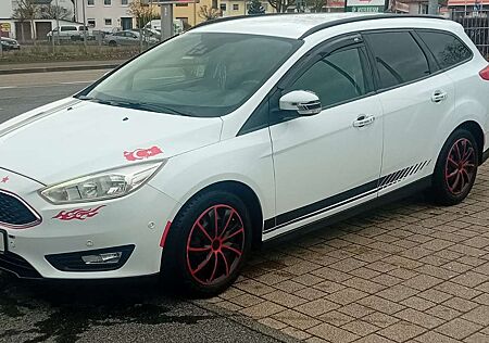 Ford Focus Turnier 1.5 TDCi DPF Start-Stopp-System COOL&CONNE