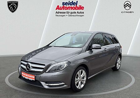 Mercedes-Benz B 200 BlueEFFI Automatik, 1.Hand, wenig KM, Navi