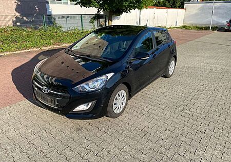 Hyundai i30 1.6/Navi/Kamera/LED