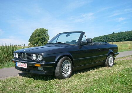 BMW 325i 325 Cabrio E30 - VFL Chrommodell Originalzustand