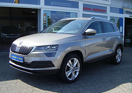 Skoda Karoq Style 4x4 *AHK*KLIMAAUT*SITZHZG*LED*NAVI*