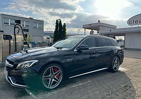 Mercedes-Benz C 63 AMG S T Speedshift 7G-MCT