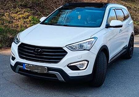 Hyundai Grand Santa Fe 2.2 CRDI 4WD Automatik Premium