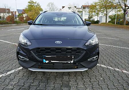 Ford Focus Sportlicher Crossover Active