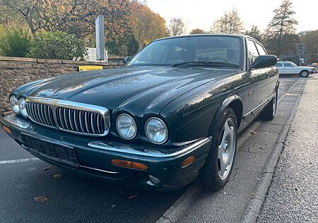 Jaguar XJ Sovereign 4.0 1.Hand!