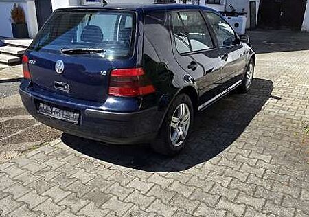 VW Golf Volkswagen 1.6