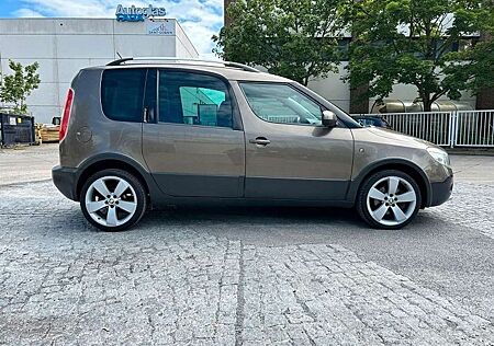 Skoda Roomster +1.2+TSI+DSGAmbition