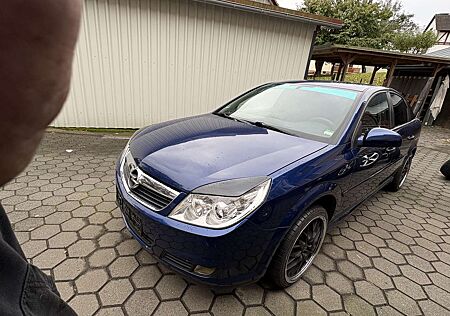 Opel Vectra 1.8 Edition