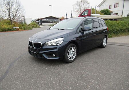 BMW 218 Advantage