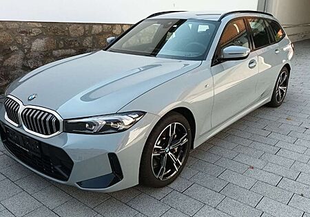 BMW 330 gebraucht kaufen BMW 330 i xDrive Touring M Sport LiveCockpit ParkAss