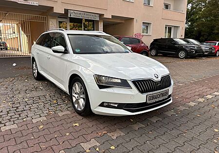 Skoda Superb Style/Klimaautom./DSG/Bi-Xenon/AHK/Start/Stop