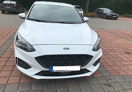 Ford Focus 1.0 EcoBoost Start-Stopp-System ST-LINE