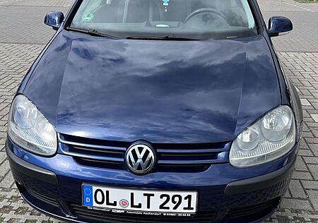 VW Golf Volkswagen 5 | 1.6 Benzin | Allwetterreifen neu | VB