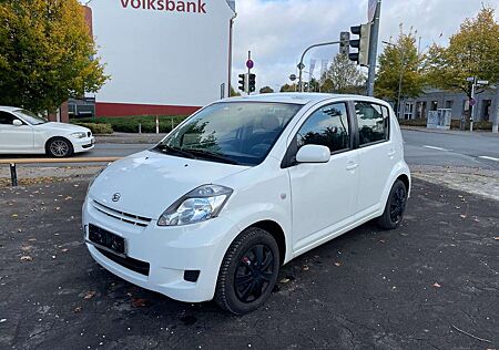 Daihatsu Sirion *KLIMA*1-HAND*ISOFIX*AUX*TÜV/AU 02/2027*