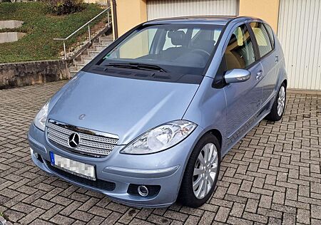 Mercedes-Benz A 200 Turbo Elegance
