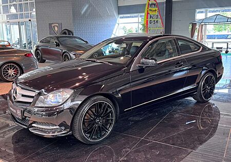 Mercedes-Benz C 180 C180 CGI LED Leder Audio Sihzg USB S-Heft PDC