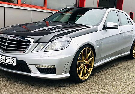 Mercedes-Benz E 63 AMG E-Klasse Speedshift MCT Performance Package