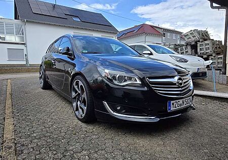 Opel Insignia 2.0 Bi Turbo CDTI 4x4 Sports Tourer Aut. Business