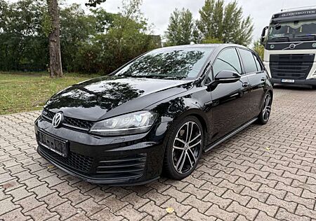 VW Golf Volkswagen 2.0 TDI BMT GTD