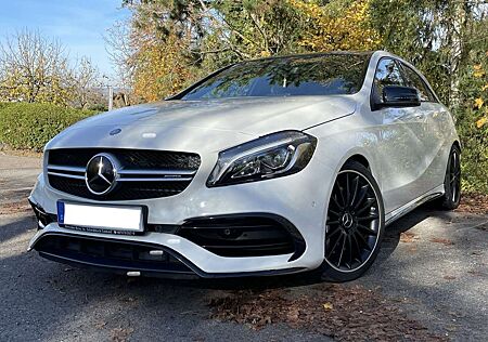 Mercedes-Benz A 45 AMG PANO/DRIVER‘S-P/PERFORMANCE-AA/HARMAN-K