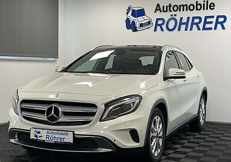 Mercedes-Benz GLA 220 d 7G-DCT Urban Sport Pano Bi-Xenon Navi