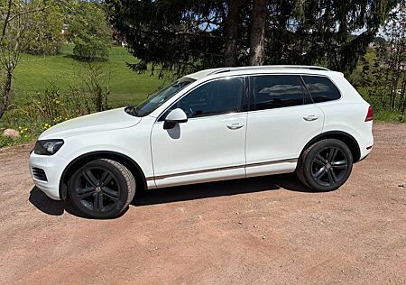 VW Touareg Volkswagen 3.0 V6 TDI Blue Motion DPF Automatik Editi
