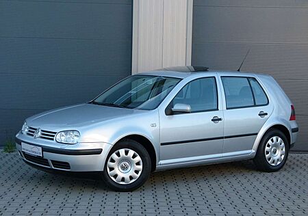 VW Golf Volkswagen 2.0 Automatik Special 1-Hand GSD PDC Sitzh
